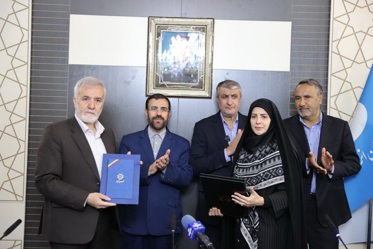 امضای قرارداد احداث سامانههای پلاسمایی تصفیه شیرابه در دفنگاههای زباله شیراز