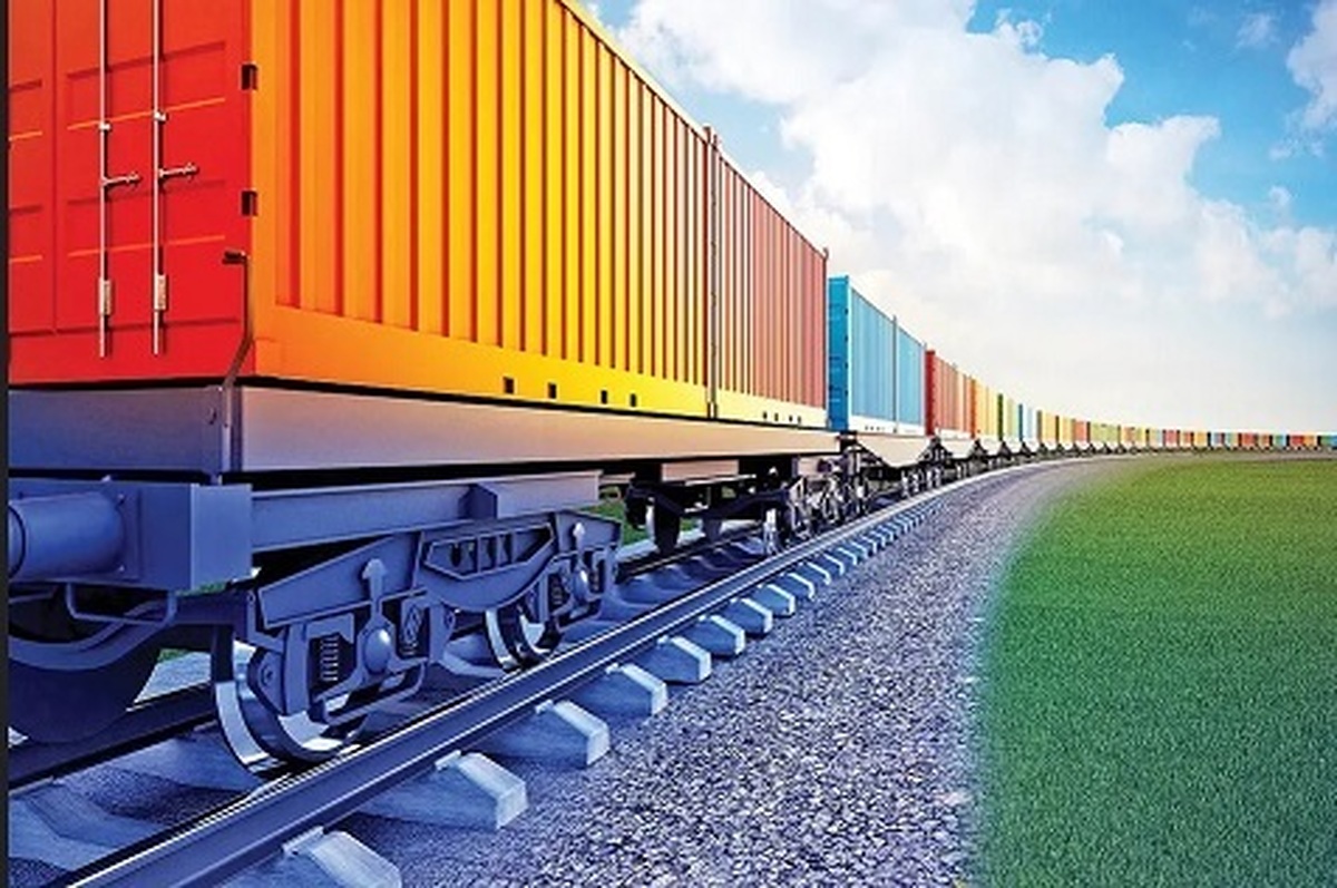 بکارگیری بیش از ۵۷۰ لکوموتیو برای ارتقاء سطح ترانزیت ریلی به ۵۴ میلیون تن