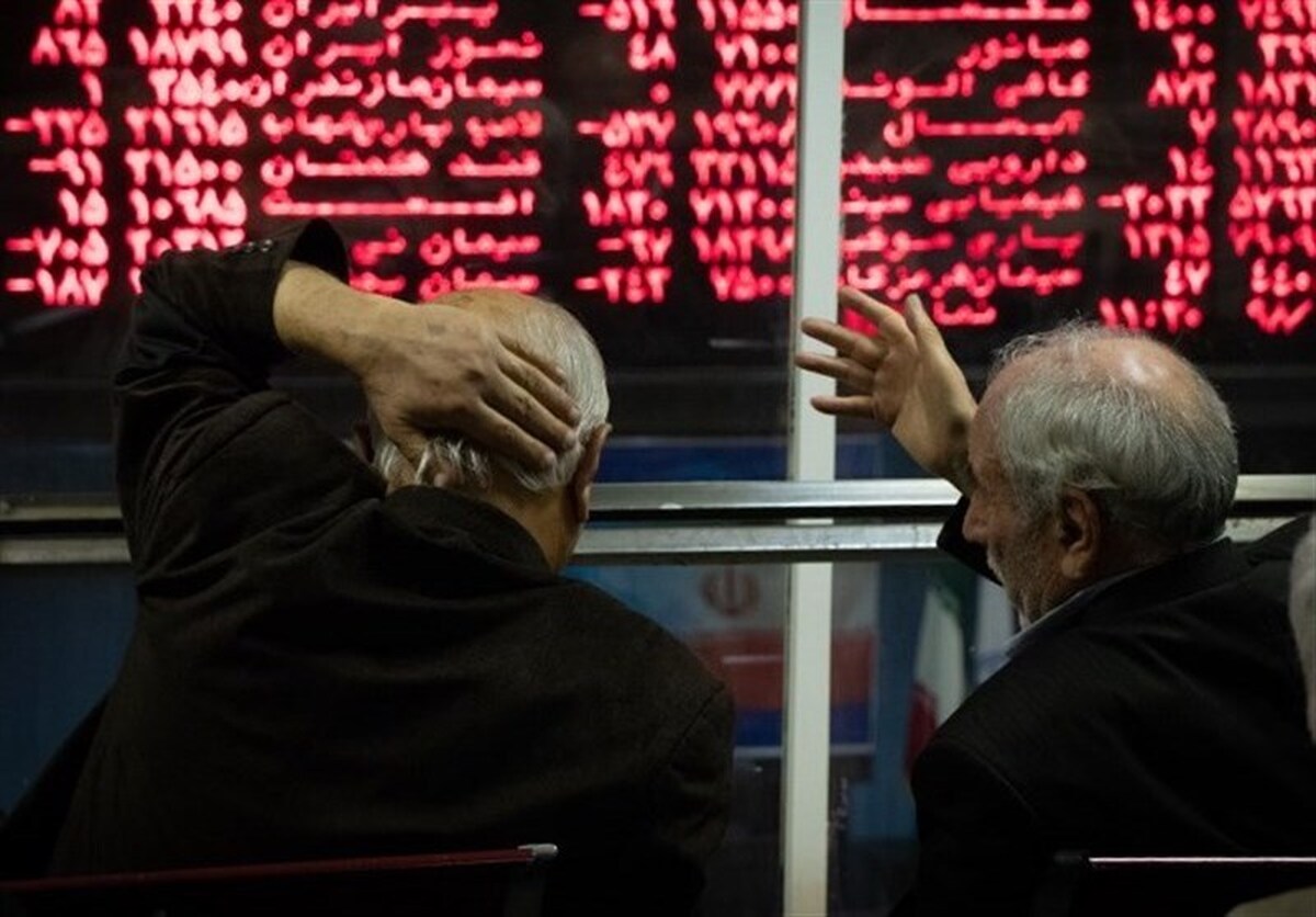 سرمایههای خُرد راهحلهای خارج از بورس هم دارد؛ دولت دوازدهم مردم را از بورس ترساند!
