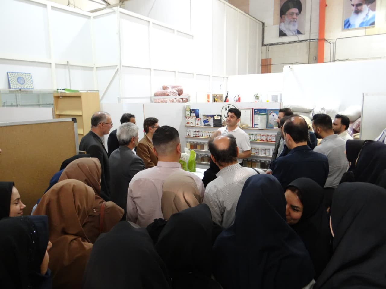 اشتغال بیش از یک&zwnj;هزار دانشجو دانشگاه آزاد اصفهان در بازار کار؛ به دانشجویان مهارت&zwnj;&zwnj; آموختیم