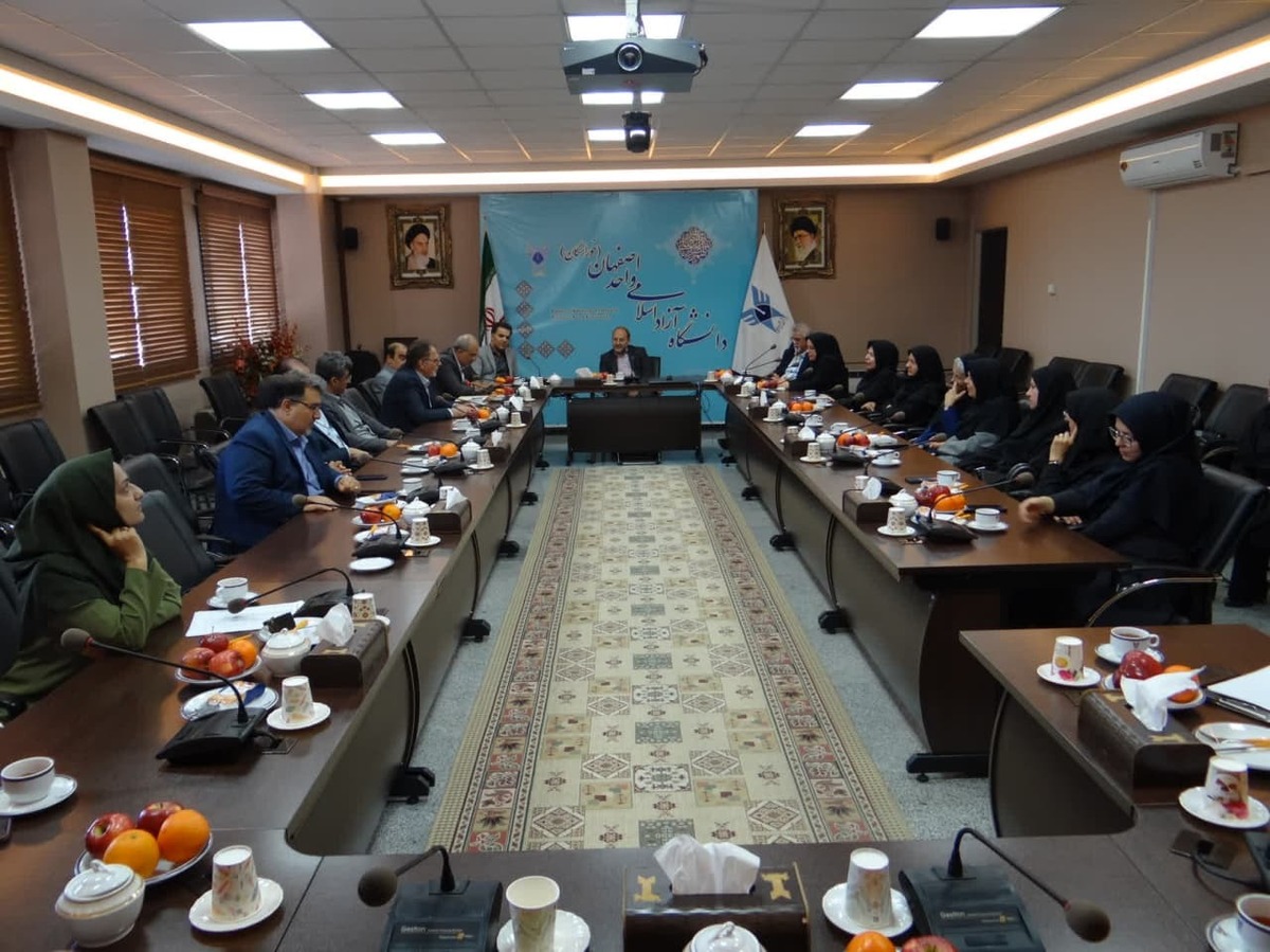 روند پیچیده اخذ مجوز رشته پرستاری در مقطع دکتری