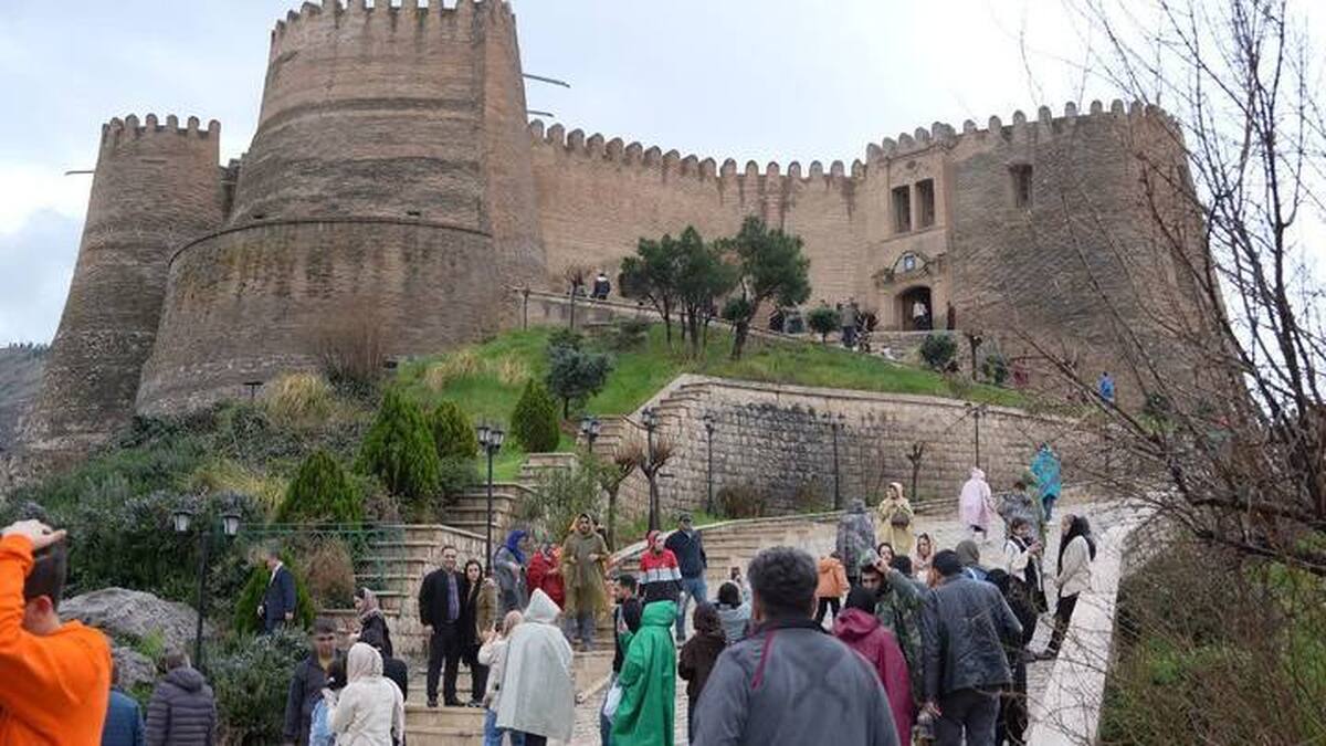 فلکالافلاک با ۱۵ هزار گردشگر نوروزی رکورد زد