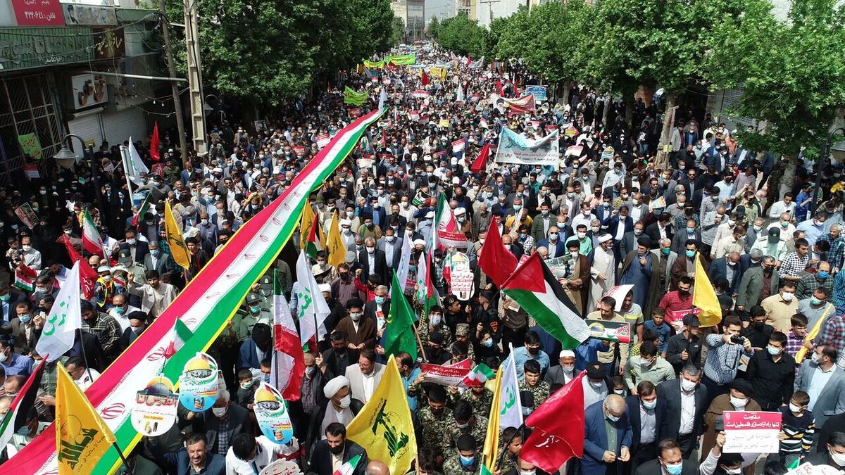 نباید در برابر ظلم ظالمان ساکت ماند
