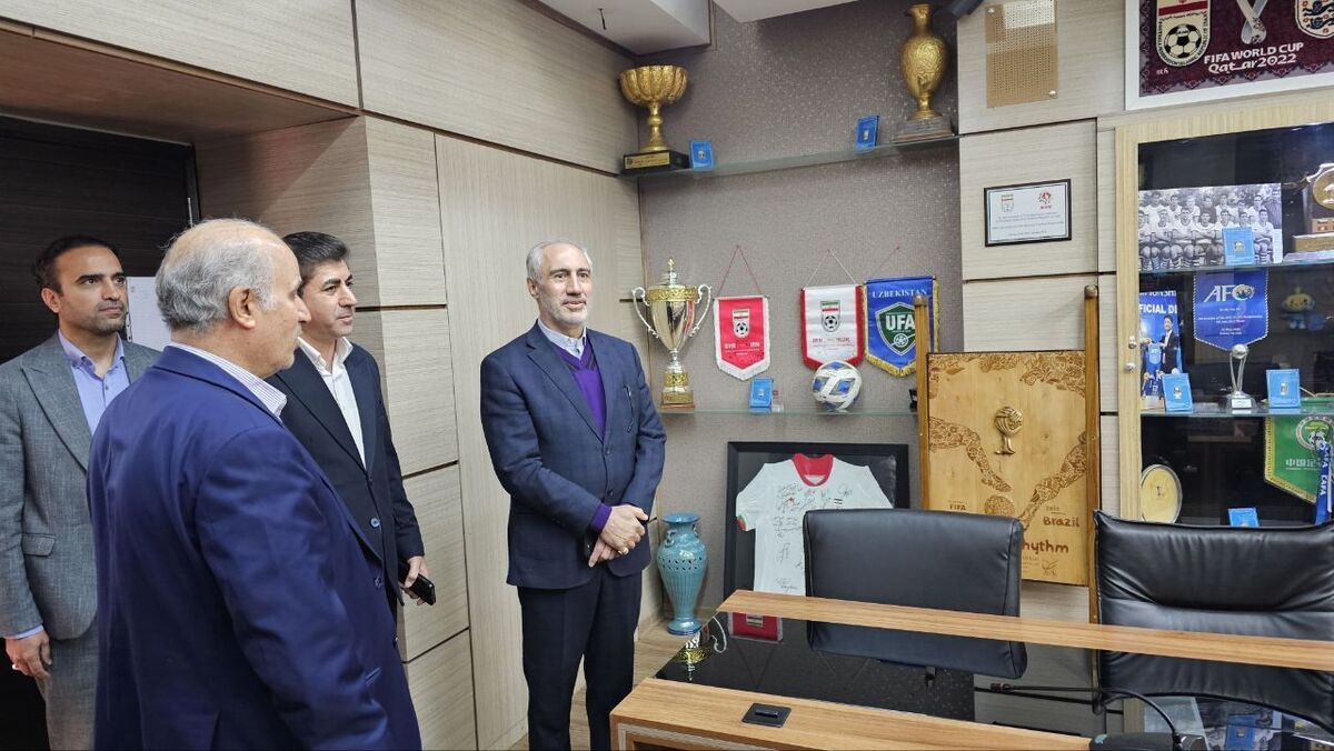 بازدید معاون رئیس جمهور از مرکز ملی فوتبال