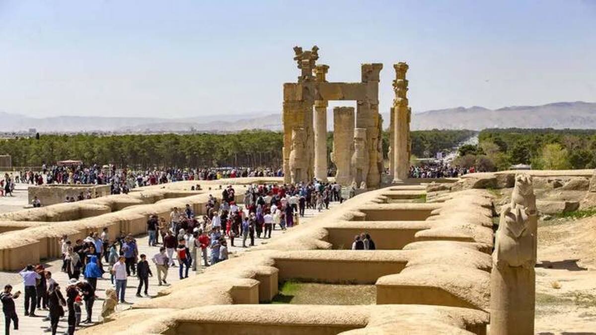 استقبال گسترده از اماکن تاریخی و فرهنگی ایران  نوروز با عطر تاریخ 