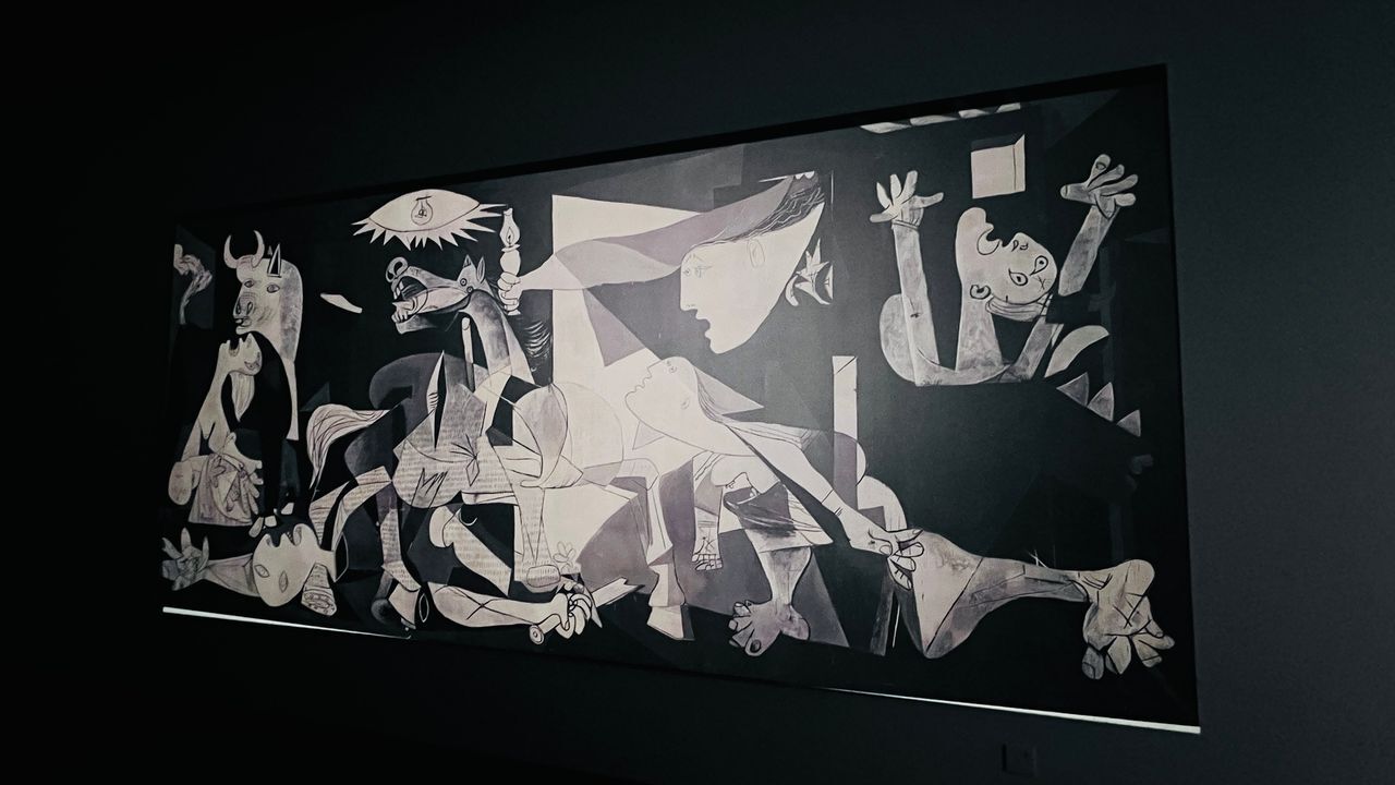 وقتی هنر نماد صلح بین ملل میشود/ «پیکاسو» هنرمندی که اشیا روزمره را جاودانه کرد وقتی هنر نماد صلح بین ملل میشود/ «پیکاسو» هنرمندی که اشیا روزمره را جاودانه کرد