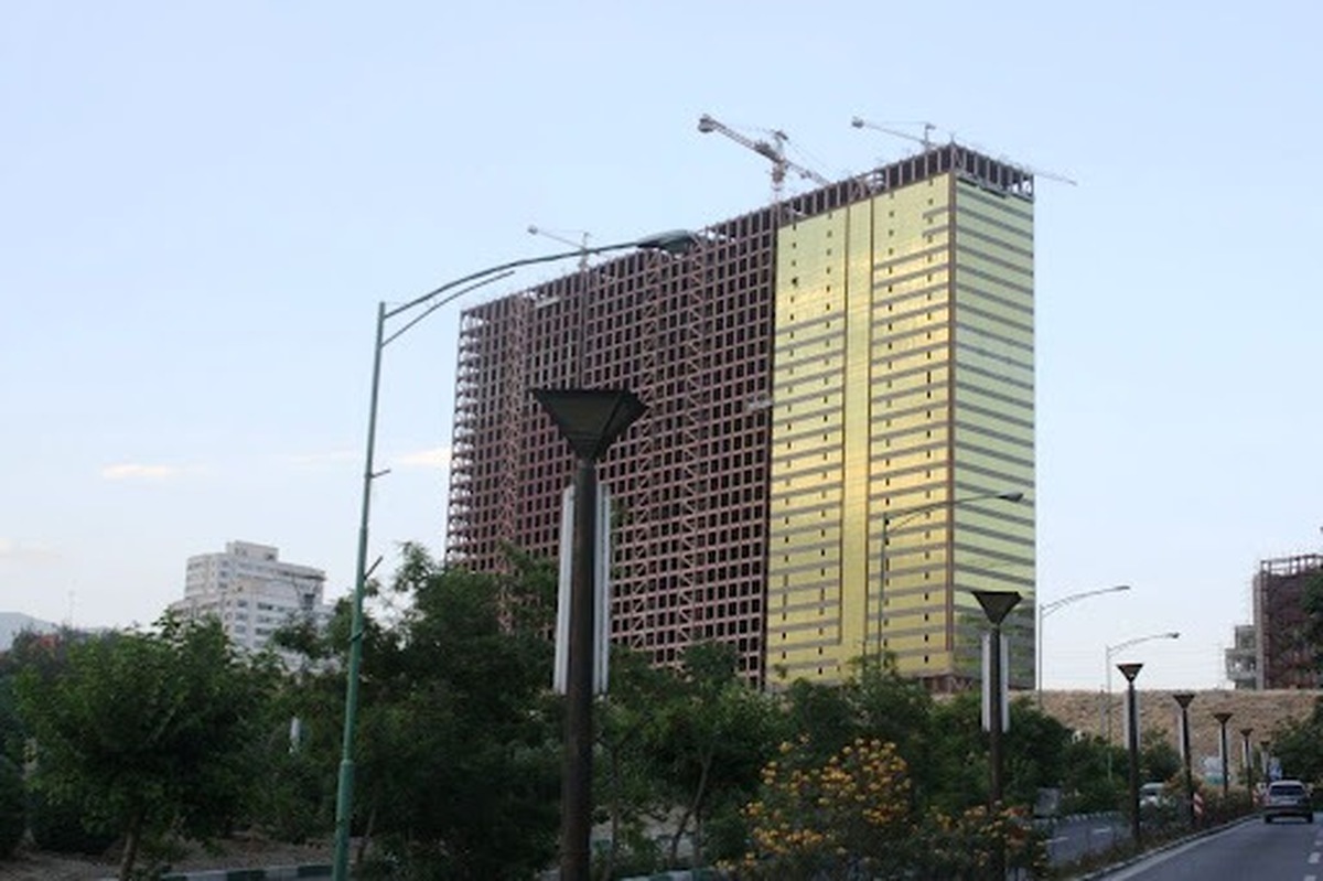 مهلت ۱۵ روزه دادستان تهران به شهرداری برای اعلام مشخصات ساختمان‌های نیمه کاره و رها شده