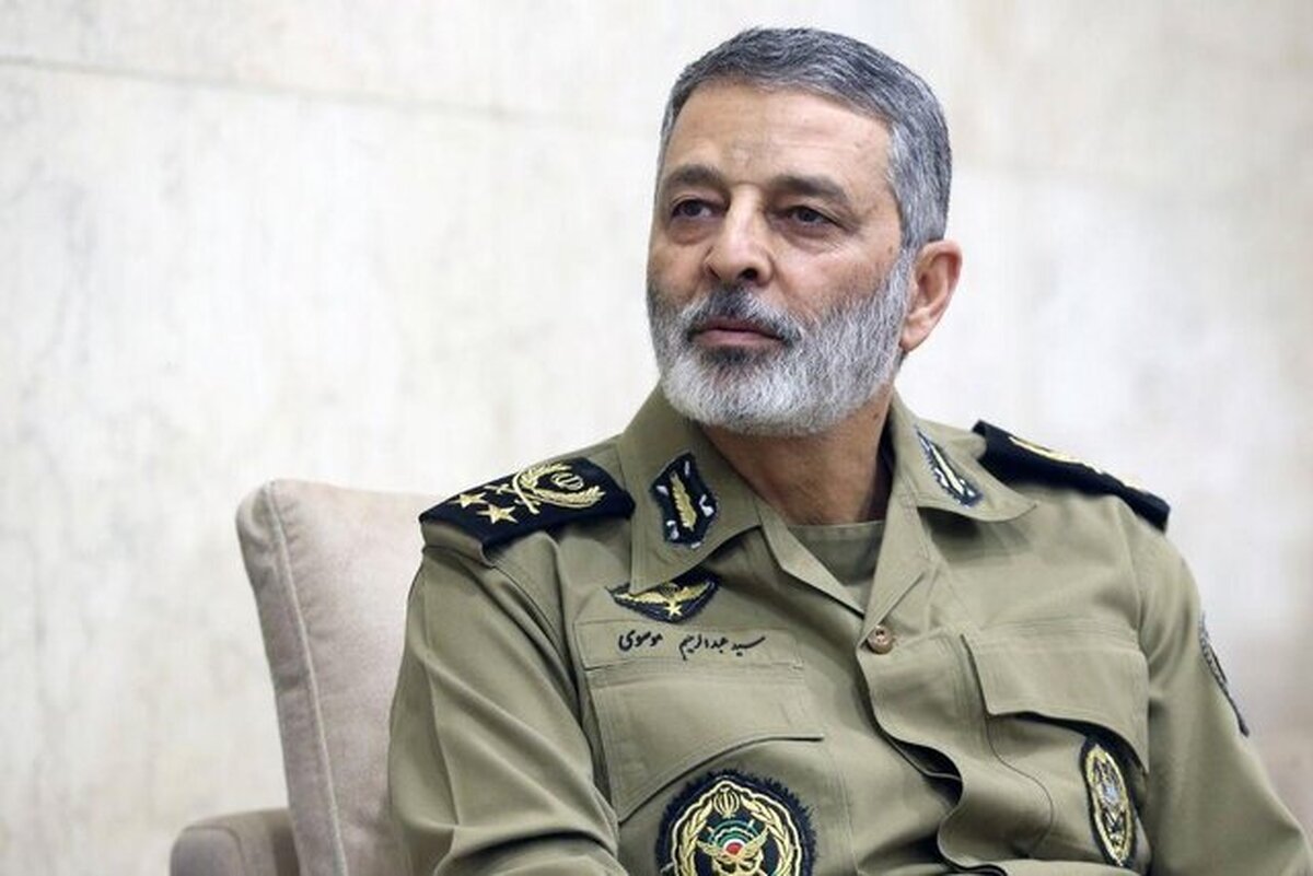 تأکید امیر موسوی بر استمرار خدمات درمانی ارتش در بندرعباس