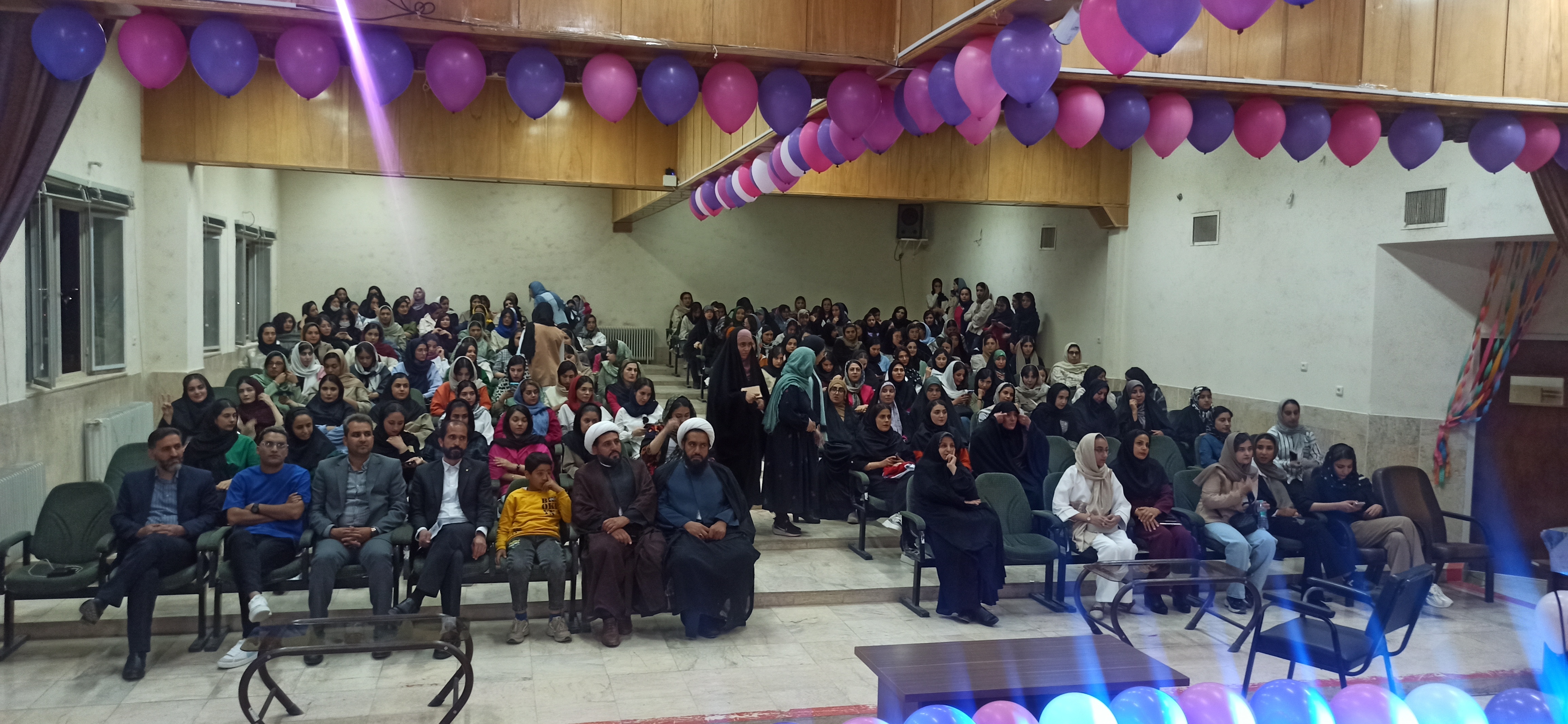 روز متفاوت دختر در سایه رویداد «دختران نقشآفرین» روز متفاوت دختر در سایه رویداد «دختران نقشآفرین»