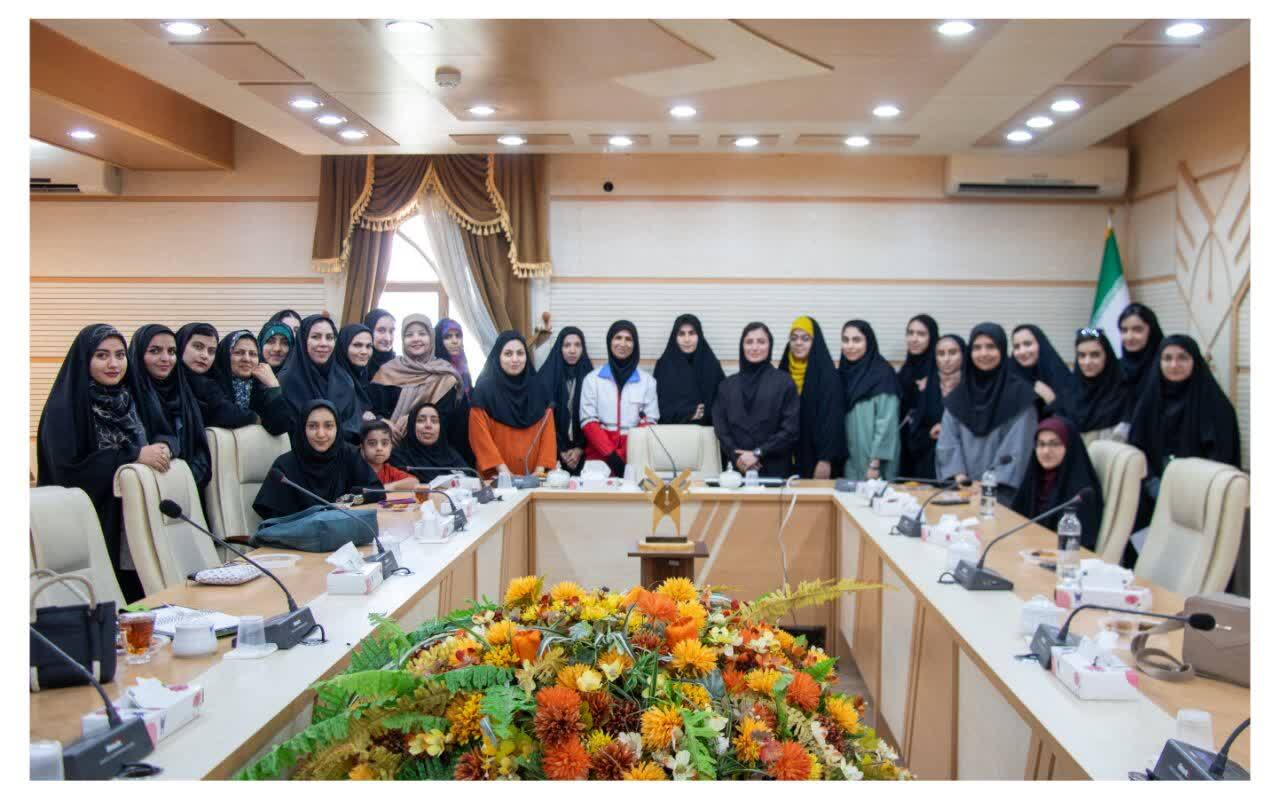 روز متفاوت دختر در سایه رویداد «دختران نقشآفرین» روز متفاوت دختر در سایه رویداد «دختران نقشآفرین»