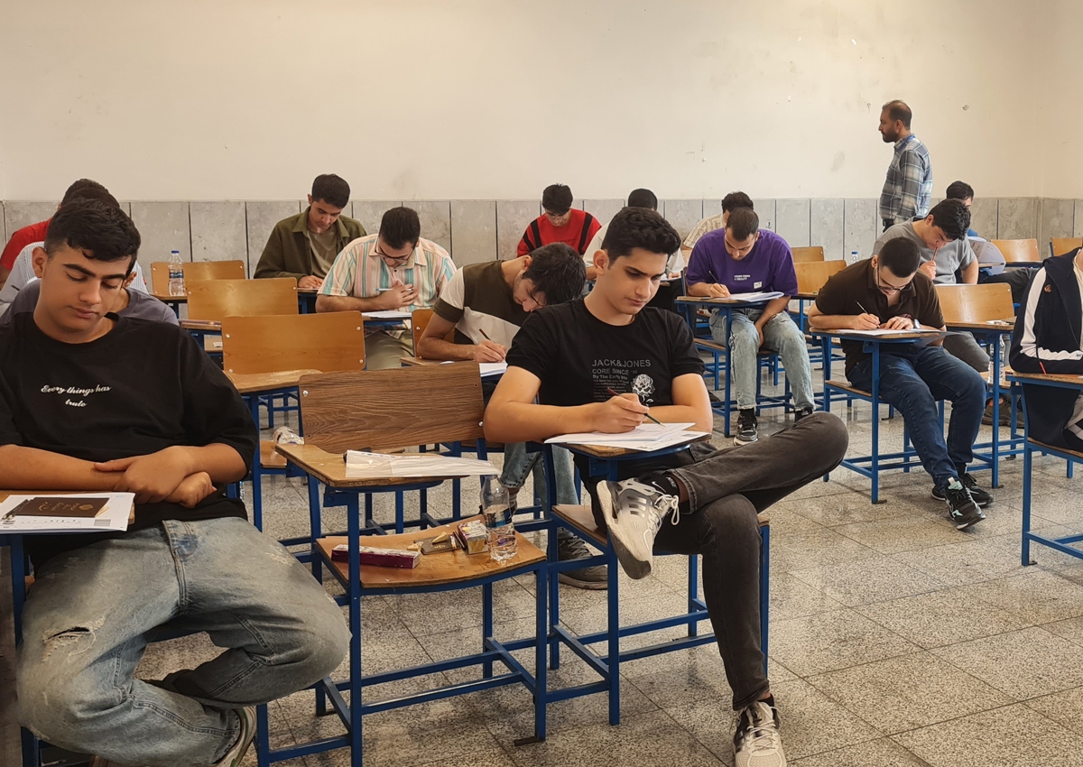 رقابت داوطلبان آزمون سراسری در ماراتُن آرزوها؛ کدامیک از داوطلبان به خط پایان میرسند؟ رقابت داوطلبان آزمون سراسری در ماراتُن آرزوها؛ کدامیک از داوطلبان به خط پایان میرسند؟