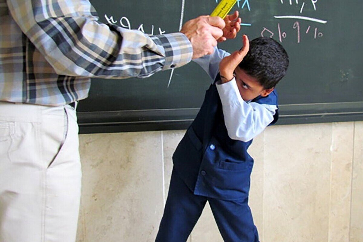 پرونده تخلفاتی مدیر مدرسه در حال رسیدگی است