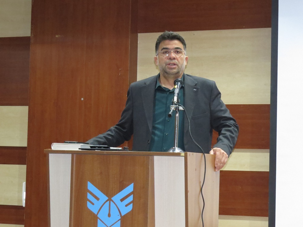 تجلیل از استادان با تأکید بر عشق و محبت در تعلیم تجلیل از استادان با تأکید بر عشق و محبت در تعلیم