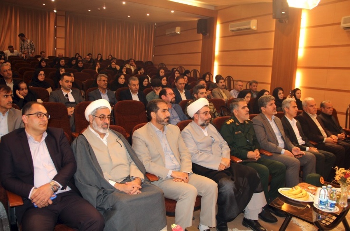 مجلس و دولت نیازمند راهبرد دانشگاەها برای توسعە پایدار کشور