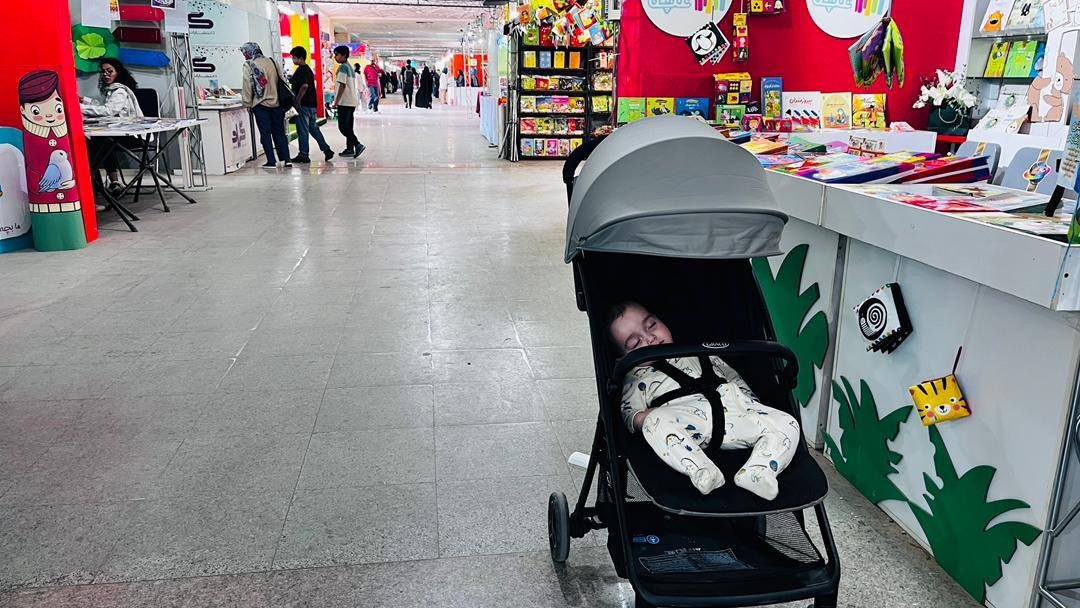 هیاهوی کتاب و خلاء مطالعه؛ بچه ها بیشتر انتخاب می کنند یا پدر و مادرها؟! هیاهوی کتاب و خلاء مطالعه؛ بچه ها بیشتر انتخاب می کنند یا پدر و مادرها؟!