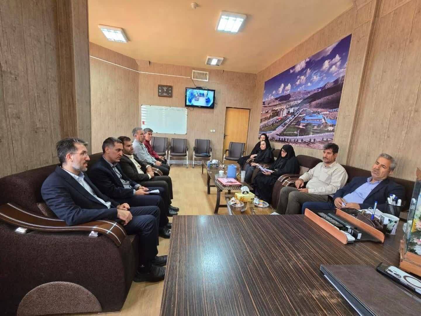 حضور نخبگان در دانشگاه آزاد گنجینهای ارزشمند برای توسعه علمی شهرستان ممسنی حضور نخبگان در دانشگاه آزاد گنجینهای ارزشمند برای توسعه علمی شهرستان ممسنی