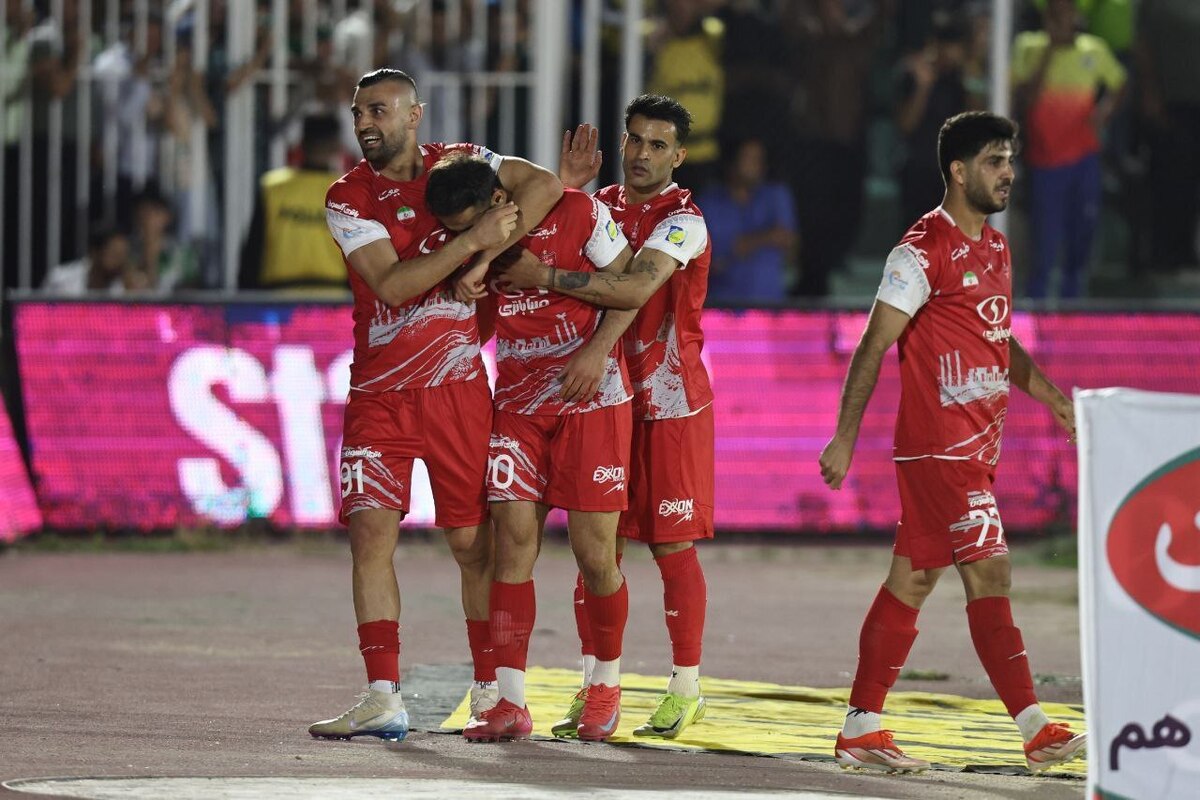 درخشان: شکل بازی پرسپولیس خوب نیست چه معنی دارد پیروانی را کتک بزنند؟