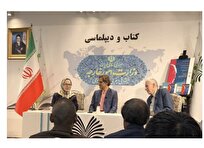 انتقاد از کمبود دسترسی به منابع بومی روسیه و نبود امکان سفرهای مطالعاتی برای پژوهشگران