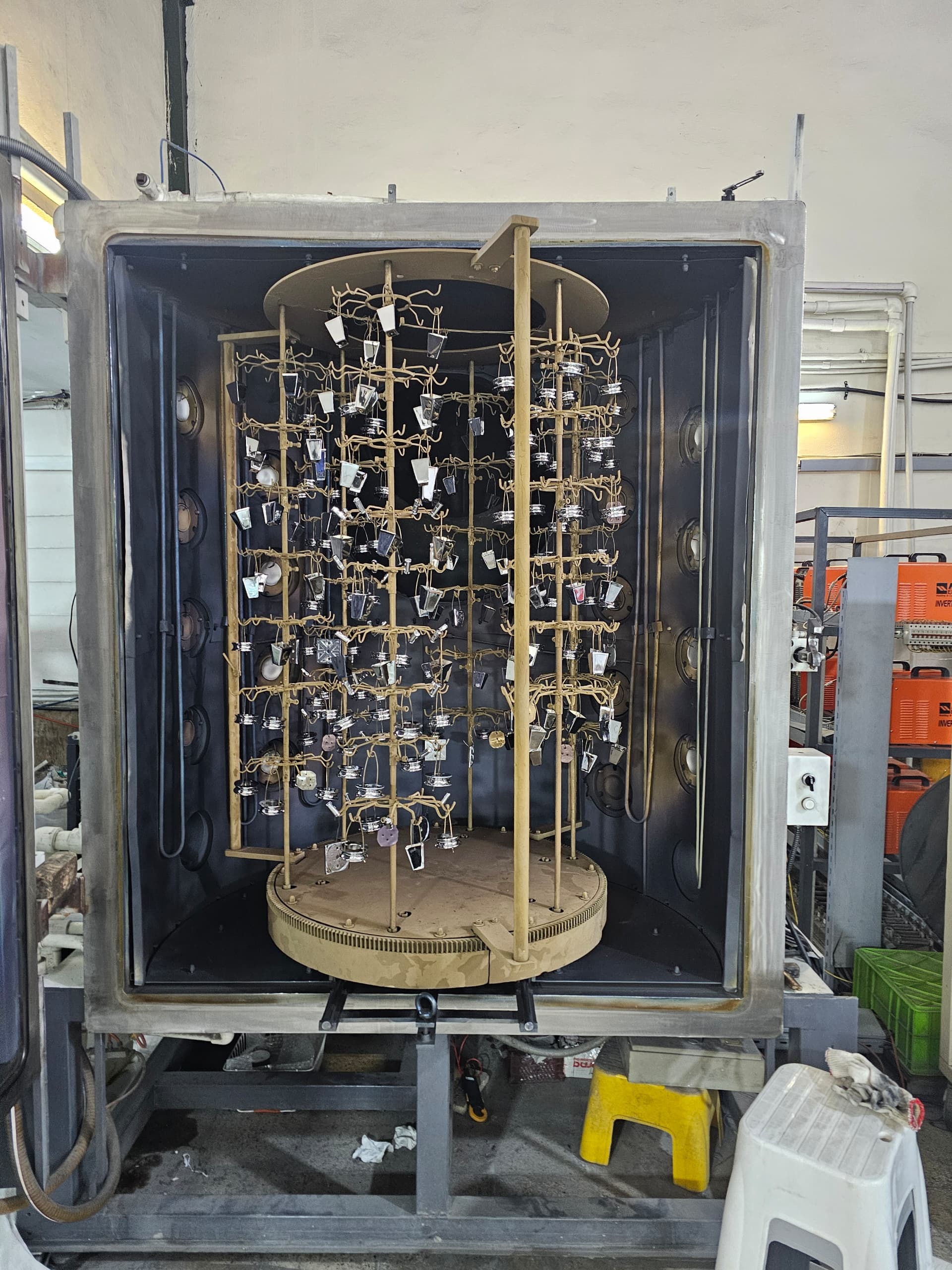 پوششهای نانو ساختار سخت گامی نو در صنعت و تولید پوششهای نانو ساختار سخت گامی نو در صنعت و تولید