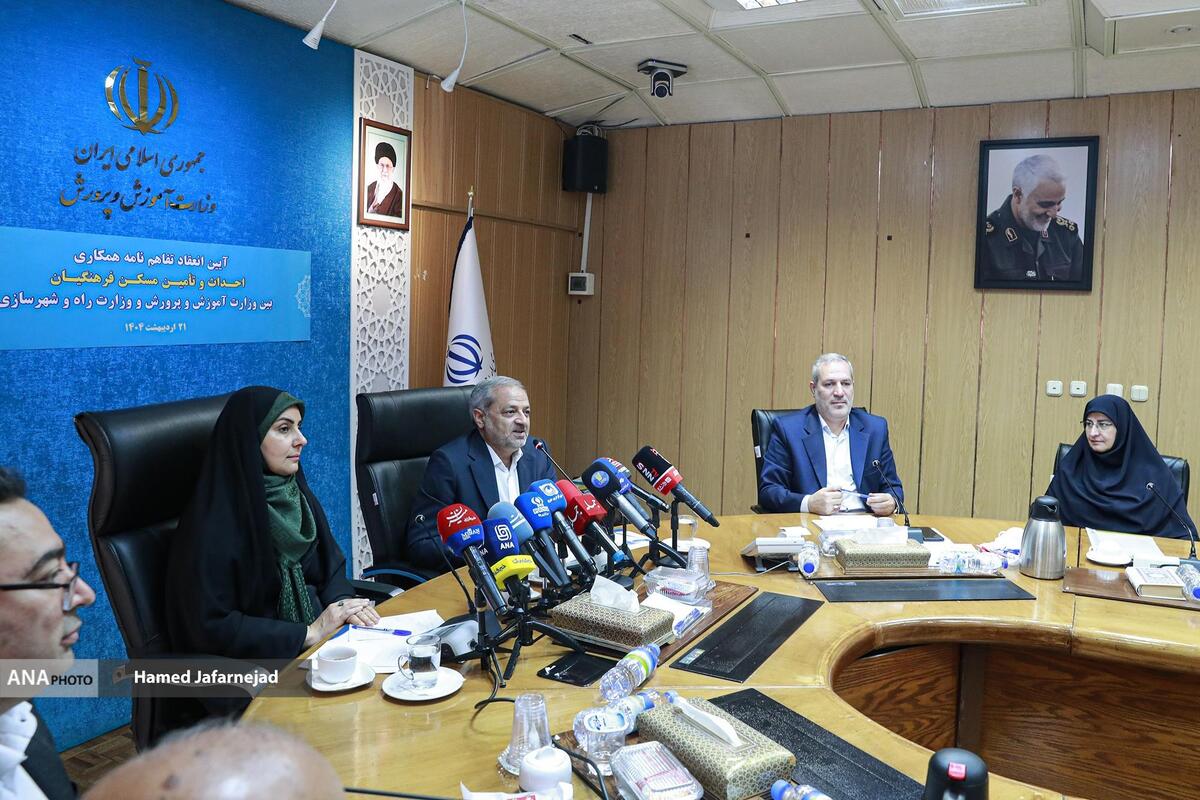 ساخت مسکن بدون مدرسه بیمعناست حال خوب معلمان، مقدمه حال خوب دانشآموزان است