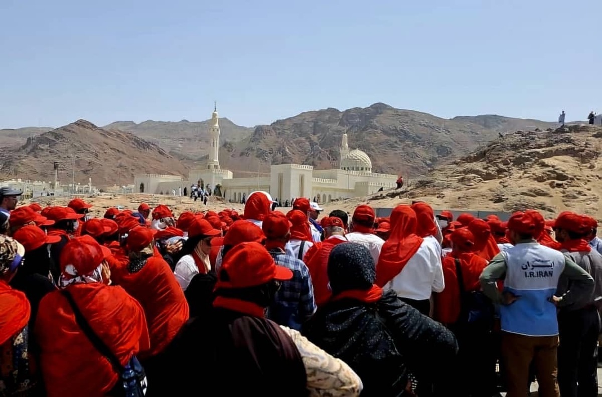 گزارشی از زیارت دوره زائران ایرانی در مدینهالنبی