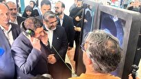 دستیار رهبر انقلاب از نمایشگاه کتاب بازدید کرد