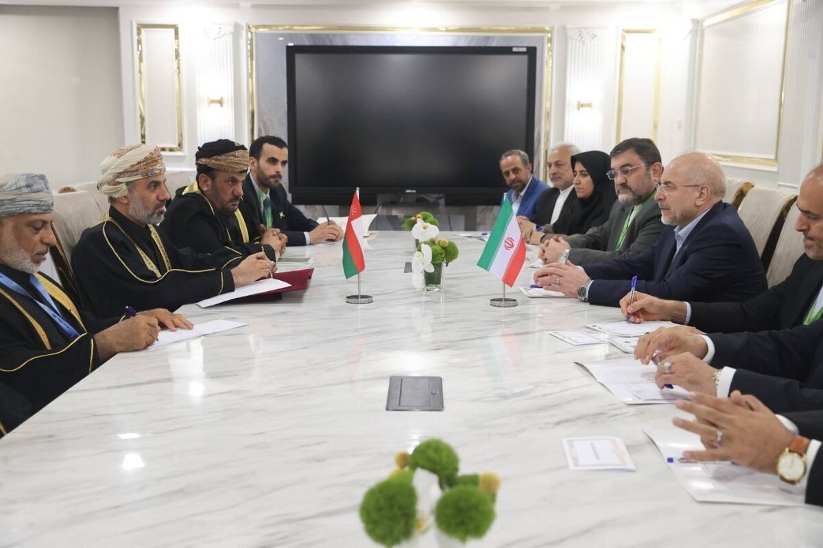 رئیس مجلس ایران با همتای عمانی دیدار و گفتوگو کرد