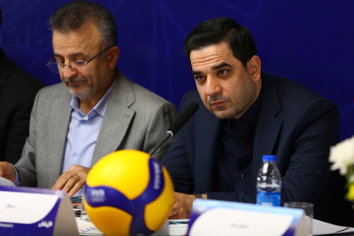 تقوی: اطلاعرسانی از اقدامات شوآف نیست؛ مگر میشود اسپانسر نداشته باشیم؟ دخترانم حق دارند دلشان برایم تنگ شود