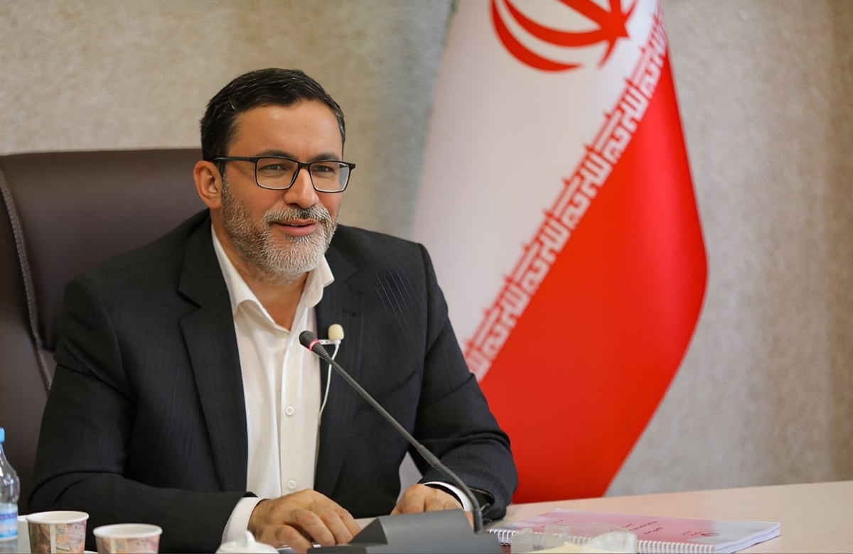 طاهری: تعلل دولت در ارائه لایحه منجر به تصویب کلیات طرح هوش مصنوعی از سوی مجلس شد
