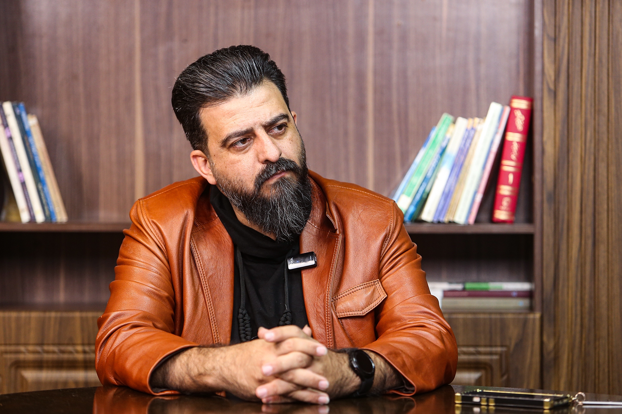 مخاطب موسیقی باید به خودش احترام بگذارد/بعضی خوانندهها نان فامیلشان را میخورند ،نه هنرشان را! مخاطب موسیقی باید به خودش احترام بگذارد/بعضی خوانندهها نان فامیلشان را میخورند ،نه هنرشان را!