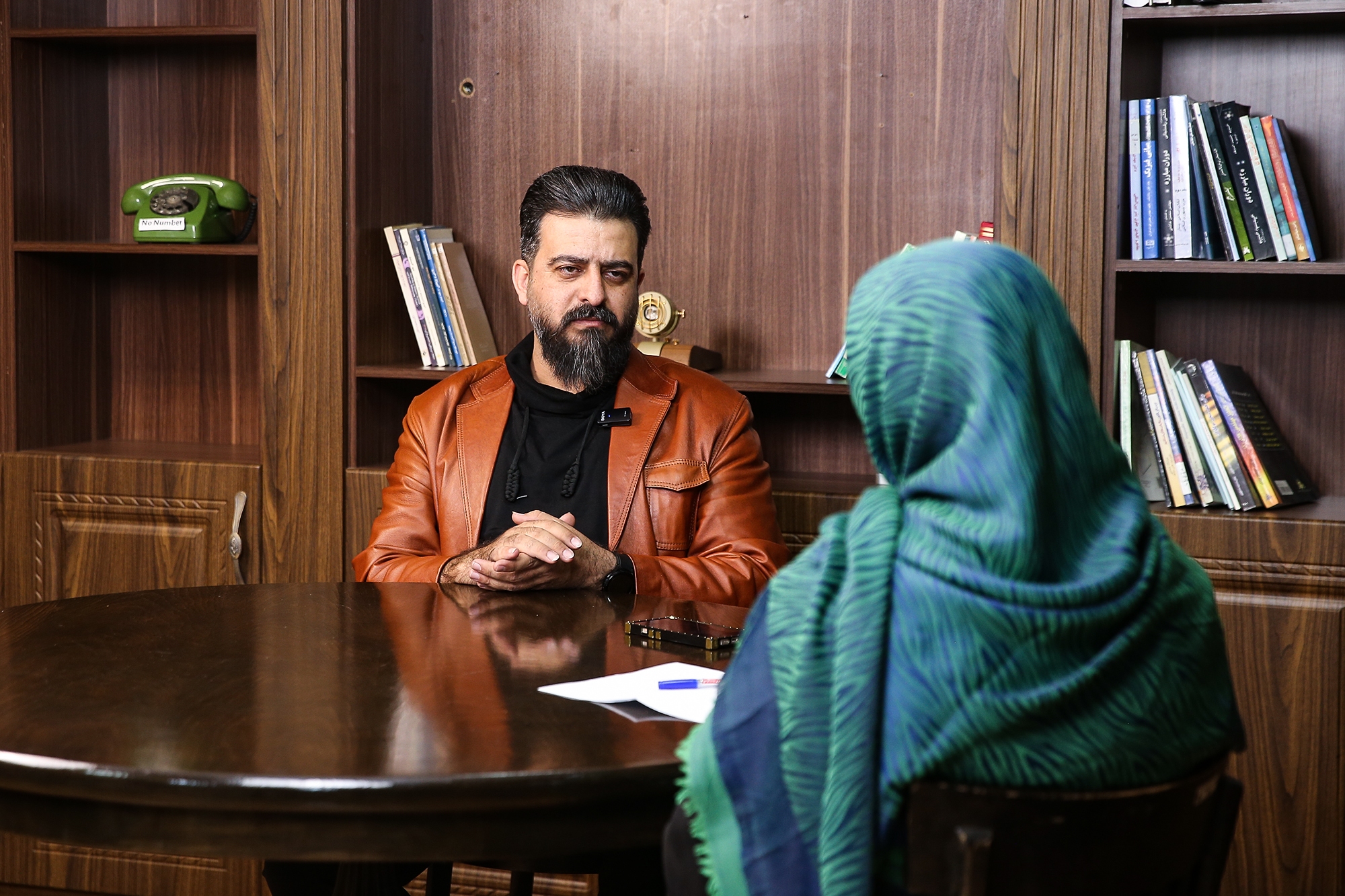 مخاطب موسیقی باید به خودش احترام بگذارد/بعضی خوانندهها نان فامیلشان را میخورند ،نه هنرشان را! مخاطب موسیقی باید به خودش احترام بگذارد/بعضی خوانندهها نان فامیلشان را میخورند ،نه هنرشان را!