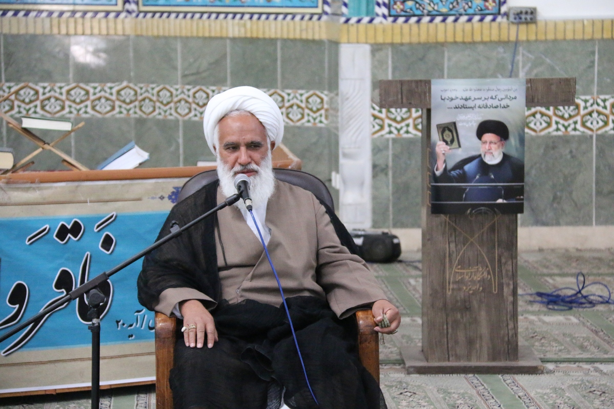 دهقان: مظلومیت آیتالله رئیسی بالاتر از شهید بهشتی است