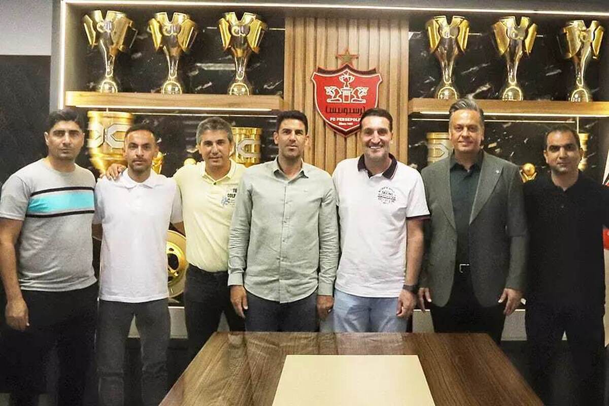 تمدید قرارداد مربیان تیمهای پایه پرسپولیس بزیک معاون شاهرودی شد