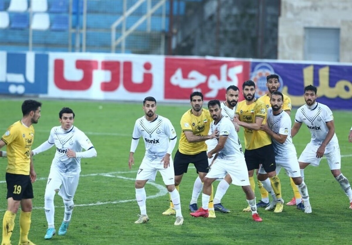 ملوان سپاهان را در انزلی غرق کرد؛ قوی سپید با پنالتی‌ها به نیمه نهایی رفت  نفت آبادان حریف استقلال شد