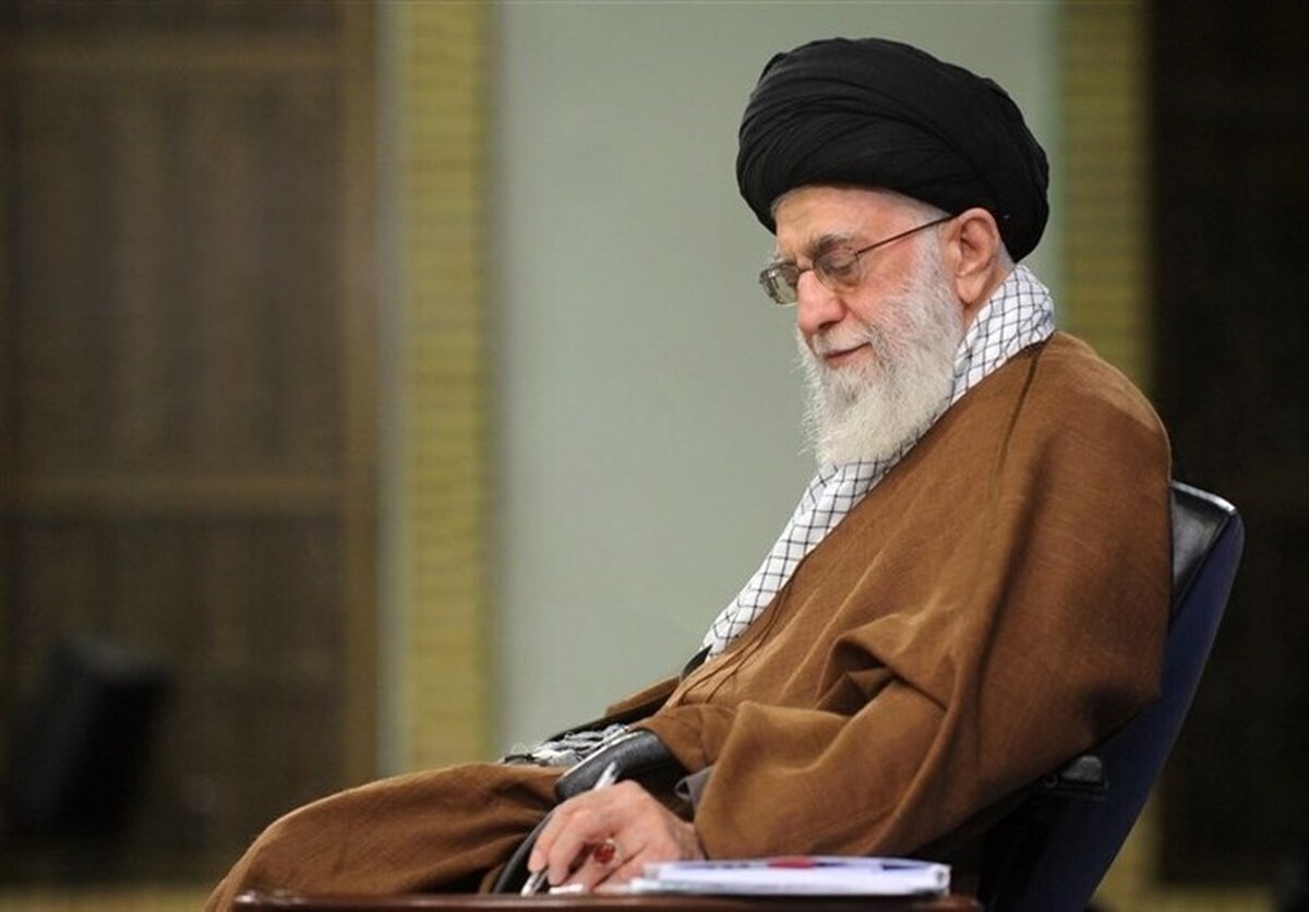 رهبر انقلاب: هر گونه سهلانگاری یا تعمد در حادثه آتشسوزی بررسی و پیگیری شود