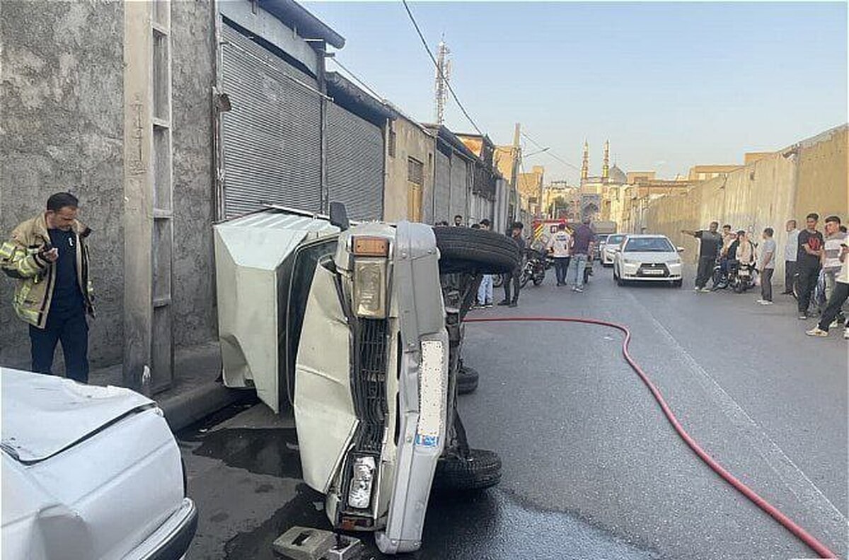 ۴ مصدوم به علت برخورد وانت با عابران پیاده در خیابان شوش