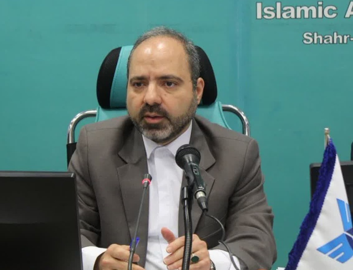 تبدیل دانشگاه به نهادی پیشرو با خلق محصولات متنوع علمی و فکری