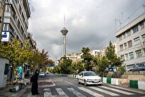 وزش باد شدید همراه با گردوخاک در تهران/افزایش نسبی دما در اکثر مناطق کشور