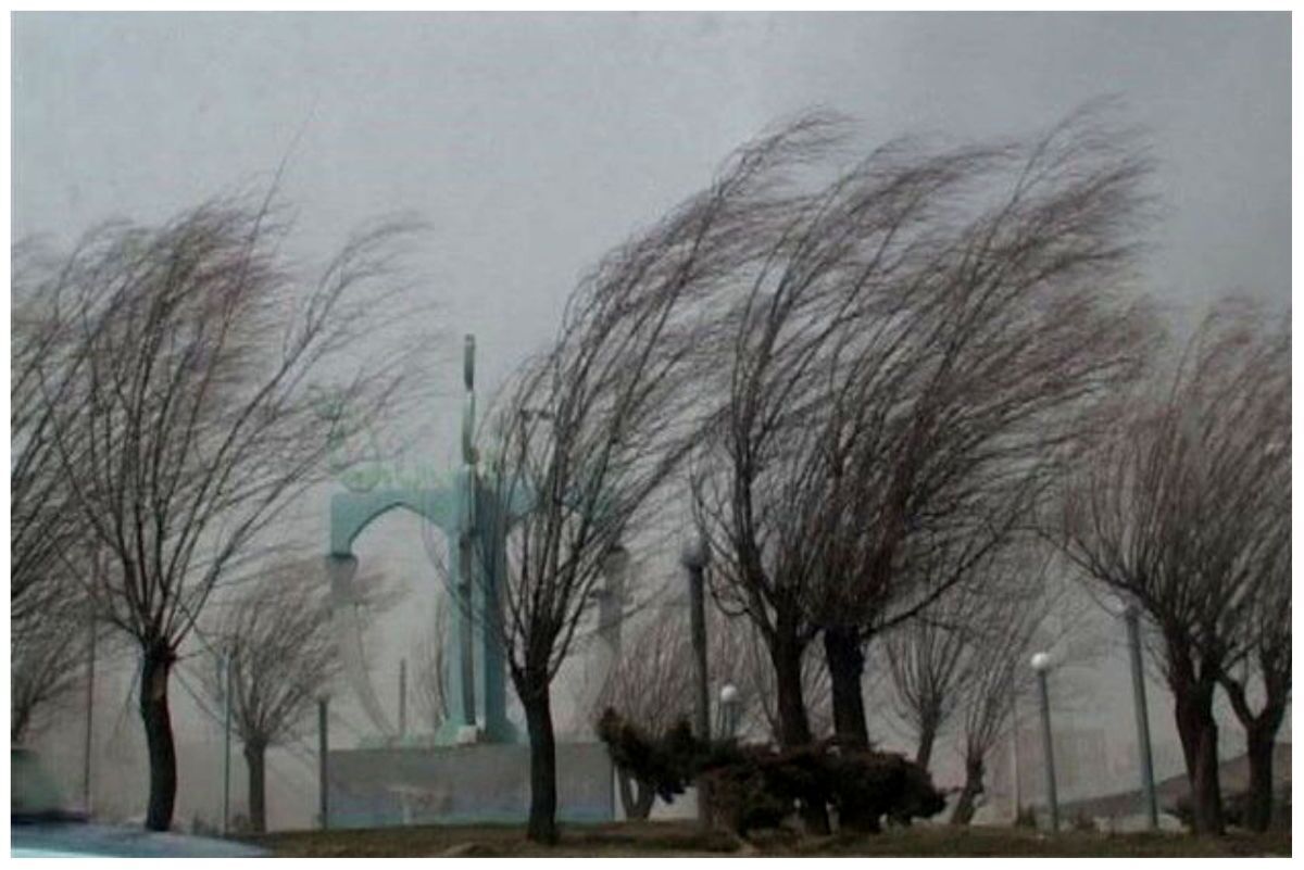 چهارشنبه و پنجشنبه در اغلب نقاط کشور باد شدید میوزد