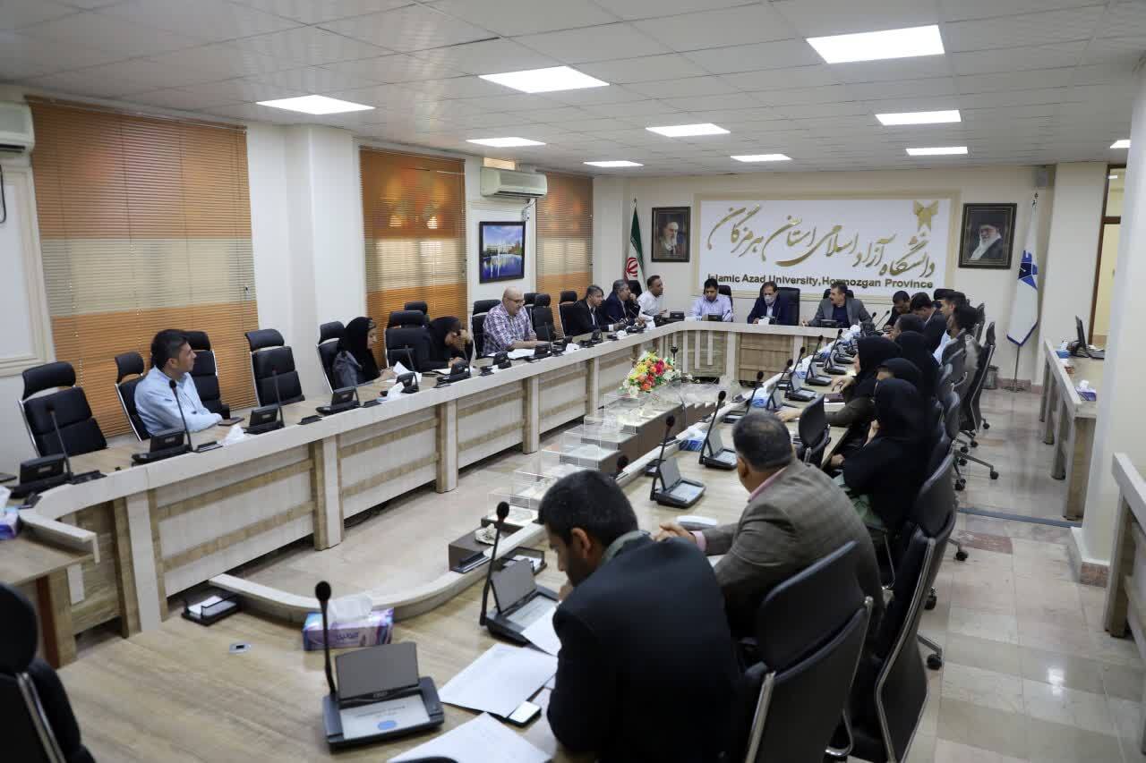 توسعه زیرساختها و کیفیسازی مدارس سما در دستورکار قرار گیرد. توسعه زیرساختها و کیفیسازی مدارس سما در دستورکار قرار گیرد.