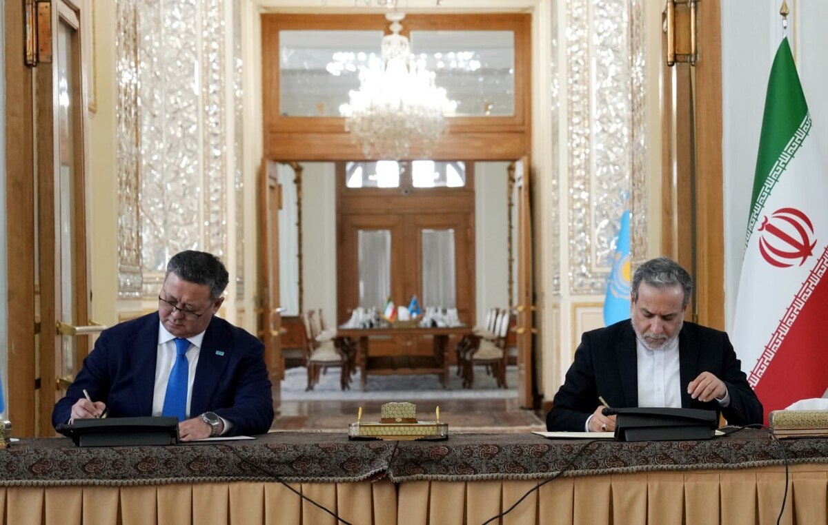 تقویت مناسبات اقتصادی و منطقهای؛ دیدار وزرای خارجه ایران و قزاقستان در تهران