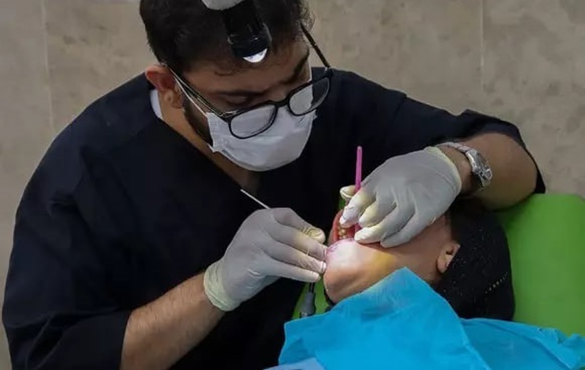 ویزیت و درمان رایگان ۴۰۰ نفر در اسلامشهر توسط گروه جهادی دانشگاه آزاد