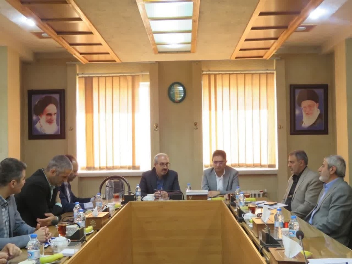 اطلاعرسانی آییننامههای دانشگاه بازویی توانمند در پیشگیری از تخلفات