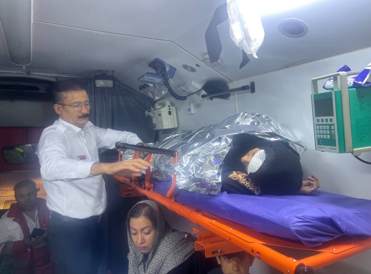 تصادف اتوبوس با کامیون در نزدیکی تهران