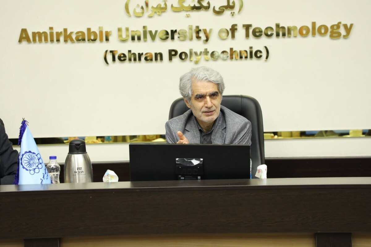 ضرورت برقراری ارتباط بین پایان نامه‌های دانشجویی و صنعت