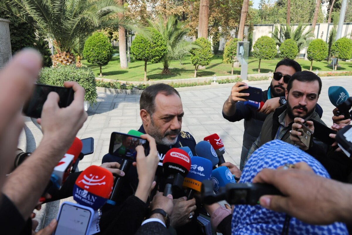 وزیر دفاع: اگر درگیری به ما تحمیل شود تمام پایگاههای آمریکا را در کشورهای میزبان مورد هدف قرار خواهیم داد