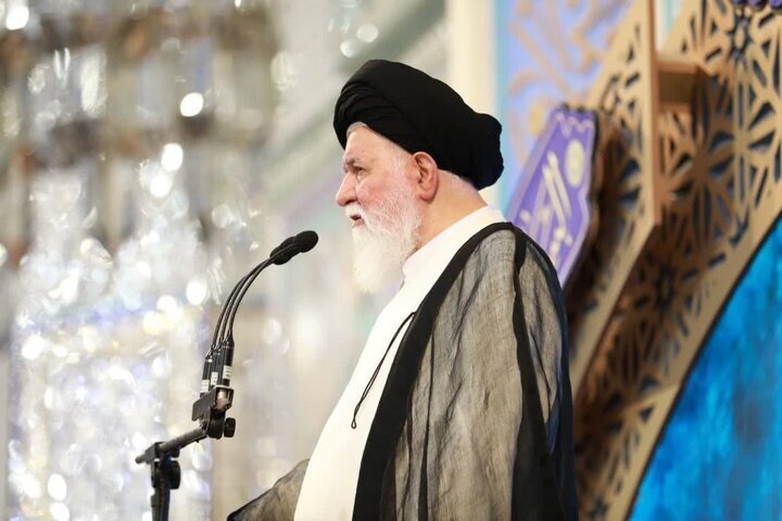 آغاز نماز جمعه در سراسر کشور؛ طنین «شعار «مرگ بر آمریکا» و «مرگ بر اسرائیل» در میعادگاه‌ها