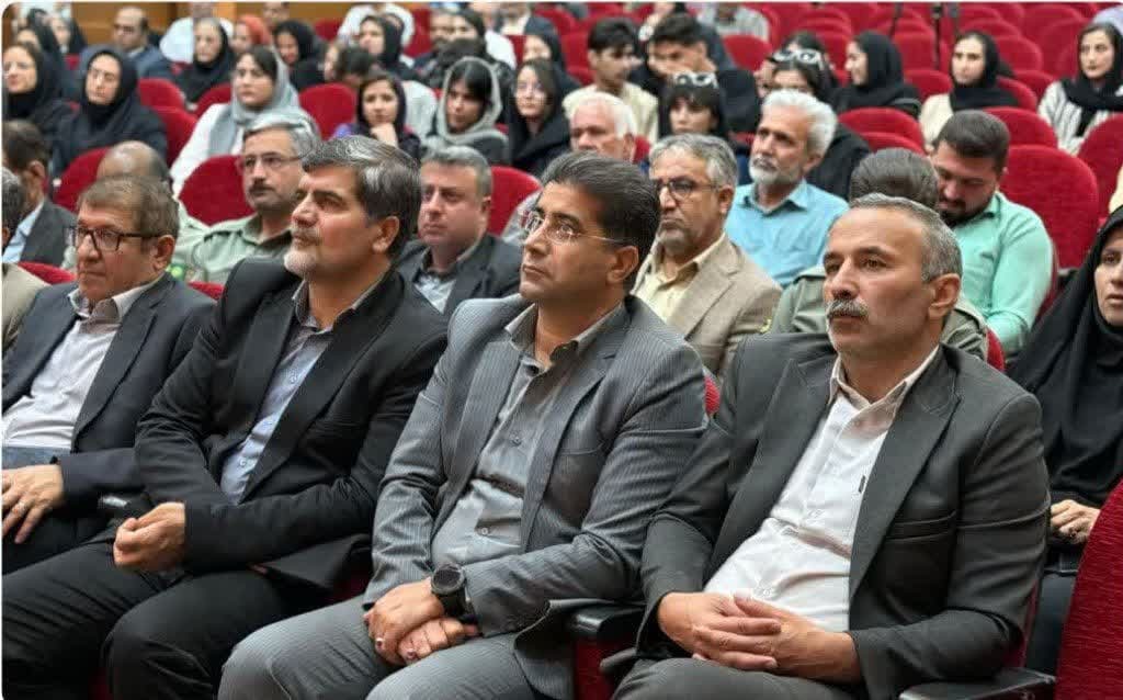 انارکی محمدی در نشست ملی تالاب فرهنگآباد: از تهدیدها، فرصت بسازیم انارکی محمدی در نشست ملی تالاب فرهنگآباد: از تهدیدها، فرصت بسازیم