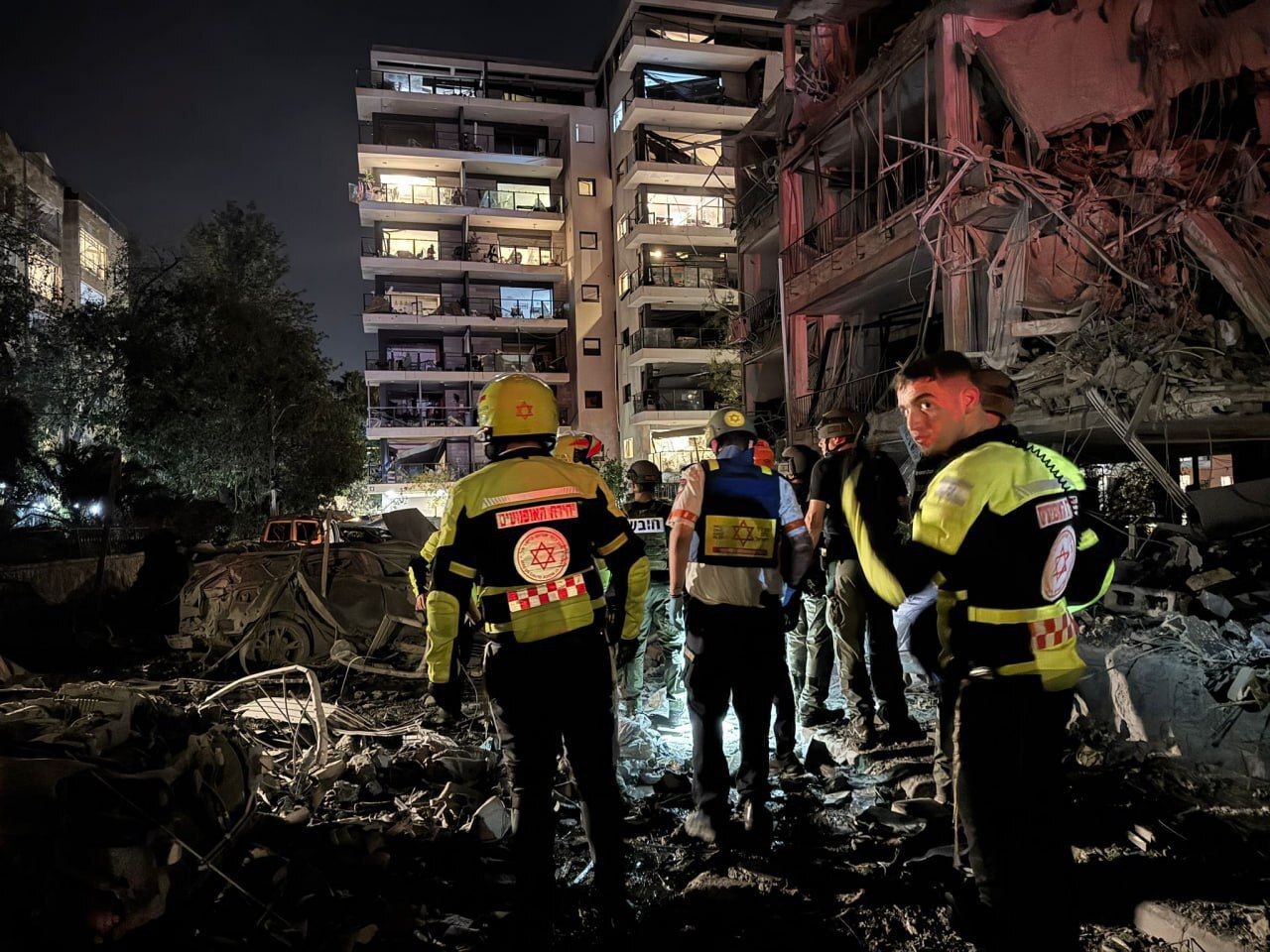 موشکها به قلب سرزمینهای اشغالی اصابت کردند/ آغاز «وعده صادق ۳»/ تأیید اصابت موشکهای ایرانی از سوی اسرائیل موشکها به قلب سرزمینهای اشغالی اصابت کردند/ آغاز «وعده صادق ۳»/ تأیید اصابت موشکهای ایرانی از سوی اسرائیل