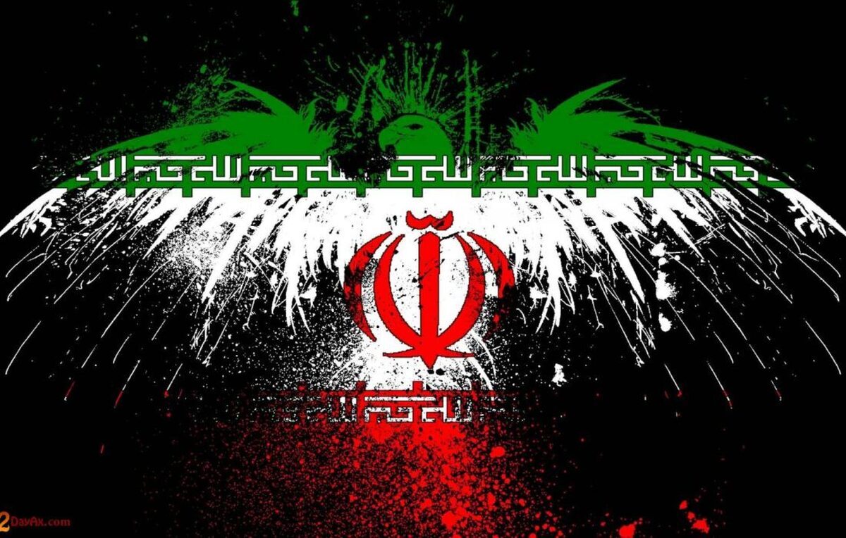 در دفاع جانانه از مرزهای جغرافیایی، سیاسی و اقتصادی ایران، خاطره دفاع را زنده خواهیم کرد